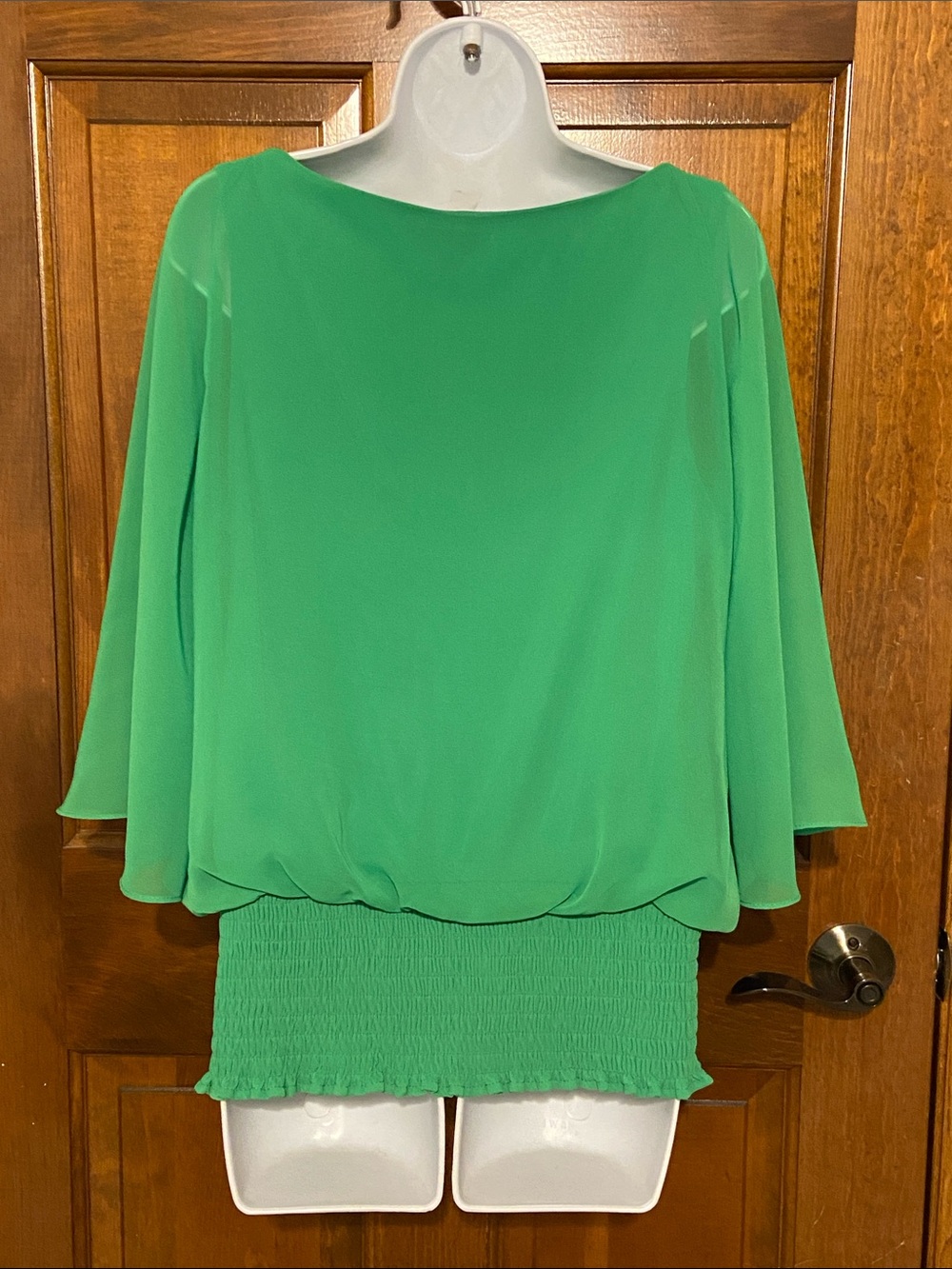 Chaus vibrant green smocked dolman top built underlay tank top wispy Size L - Picture 8 of 14